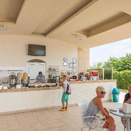 Blue Pearl 4* Napospart